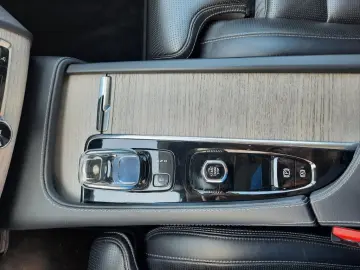 XC90 B5 AWD Inscription Luft 22'' StdHzg HUD Pan