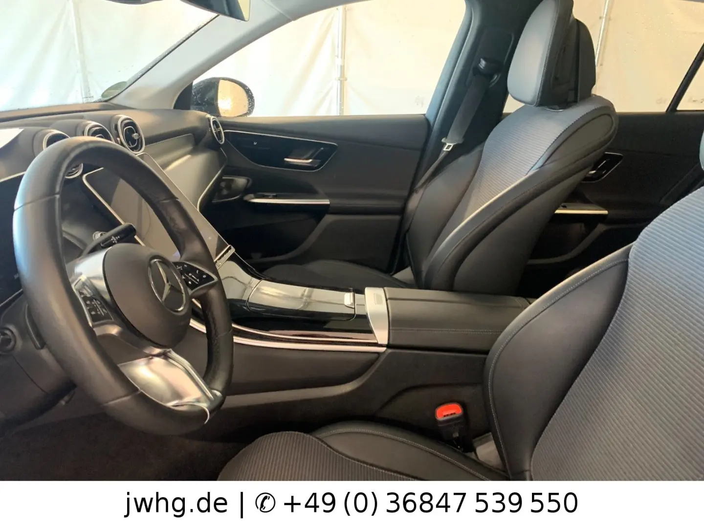 GLC 300 e 4M Avantgarde Pano Distronic+ Burm AHK
