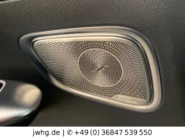 GLC 300 e 4M Avantgarde Pano Distronic+ Burm AHK