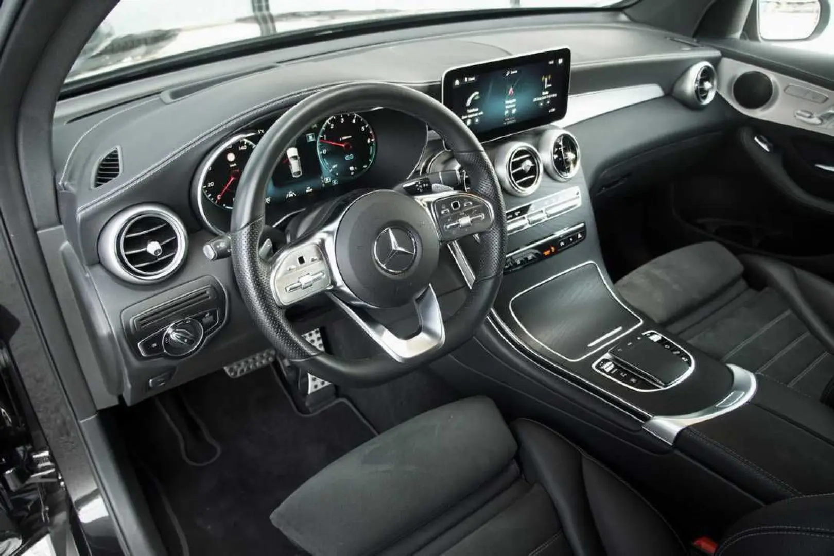 GLC 300 de Coupe AMG ACC HUD 360° Keyless