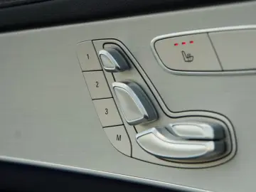 GLC 300 de Coupe AMG ACC HUD 360° Keyless