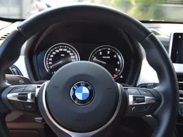 X1 sDrive 18 d M Sport*LED*PDC*