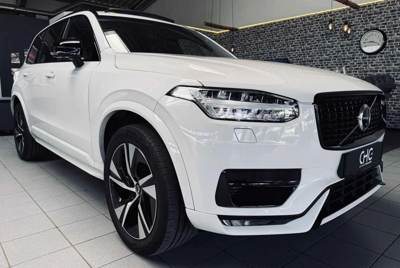XC90 R Design AWD 7-Sitzer |AHK|HUD|PANO|360*