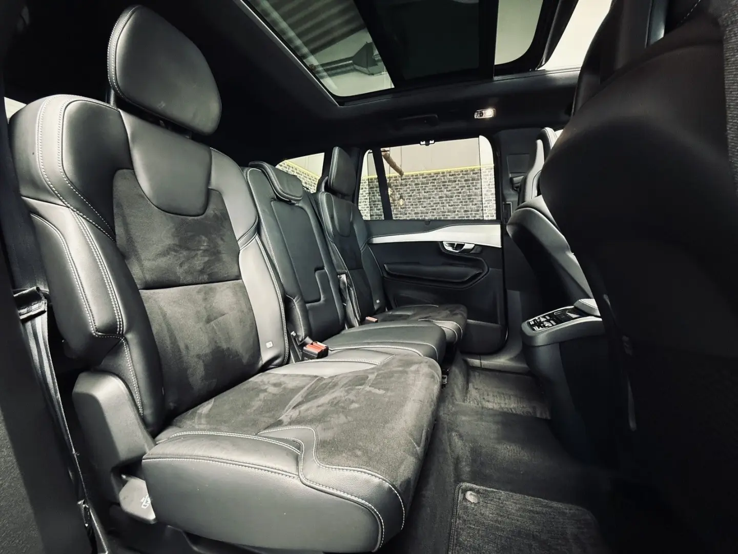 XC90 R Design AWD 7-Sitzer |AHK|HUD|PANO|360*