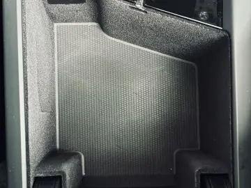 XC90 R Design AWD 7-Sitzer |AHK|HUD|PANO|360*