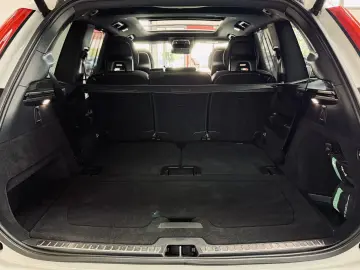 XC90 R Design AWD 7-Sitzer |AHK|HUD|PANO|360*