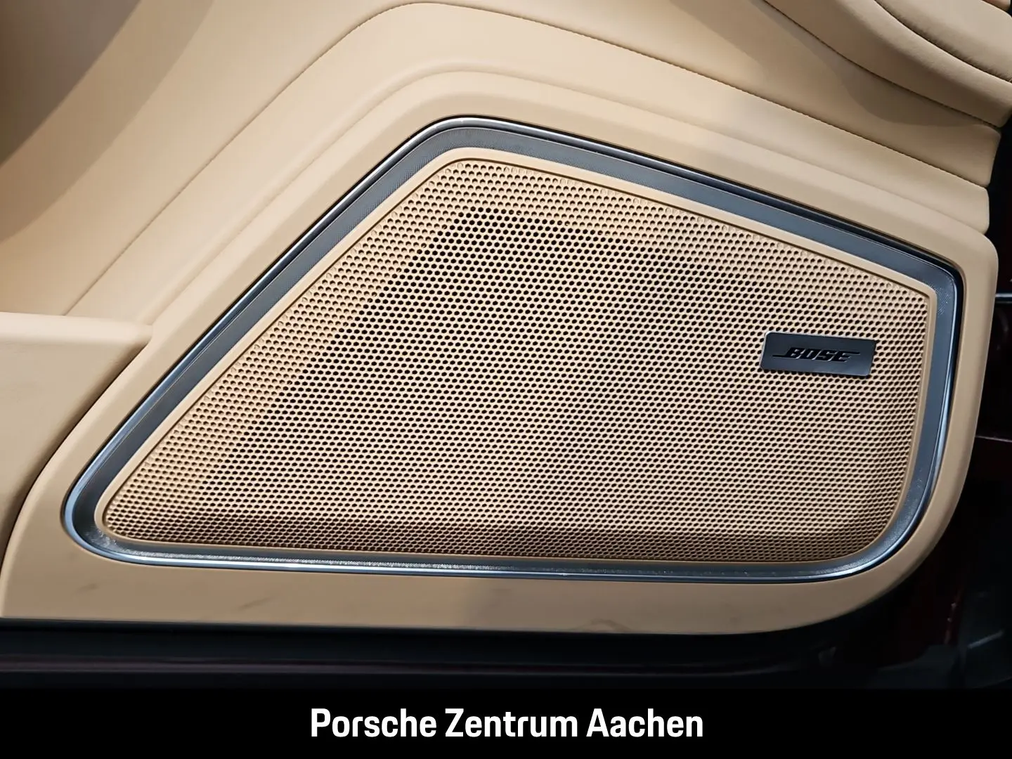 Panamera 4S E-Hybrid HA-Lenkung InnoDrive HeadUp