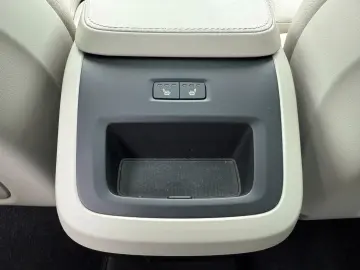 XC90 B5 DIESEL PLUS BRIGHT+HARMAN+360°+PANO+AHK+
