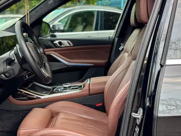 BMW X7 xDrive 40i Mild Hybrid