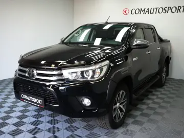 TOYOTA HILUX DC 2.4D AT INVINCIBLE