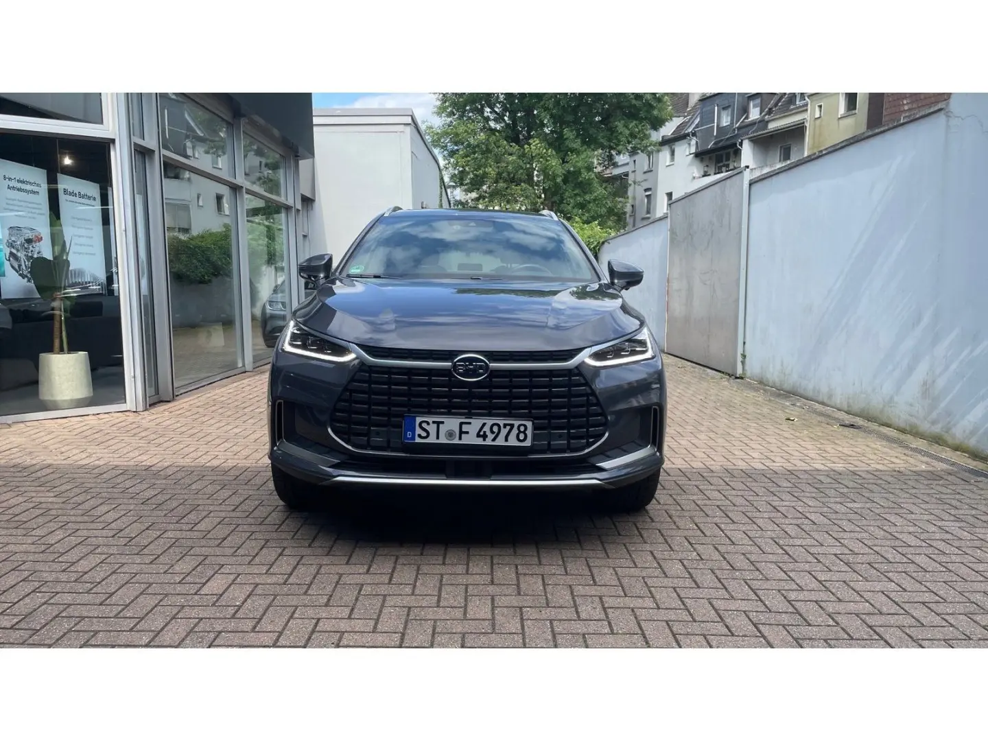 TANG EV AWD 7-Seat Panorama Ambient DIRAC LED