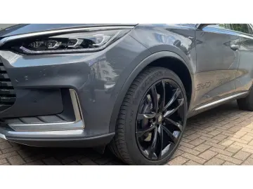 TANG EV AWD 7-Seat Panorama Ambient DIRAC LED