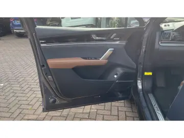 TANG EV AWD 7-Seat Panorama Ambient DIRAC LED