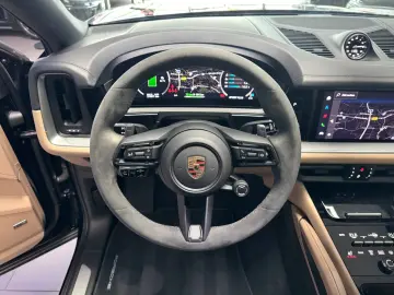 CAYENNE COUPE E-HYBRID FACELIFT INNO-DRIVE 21