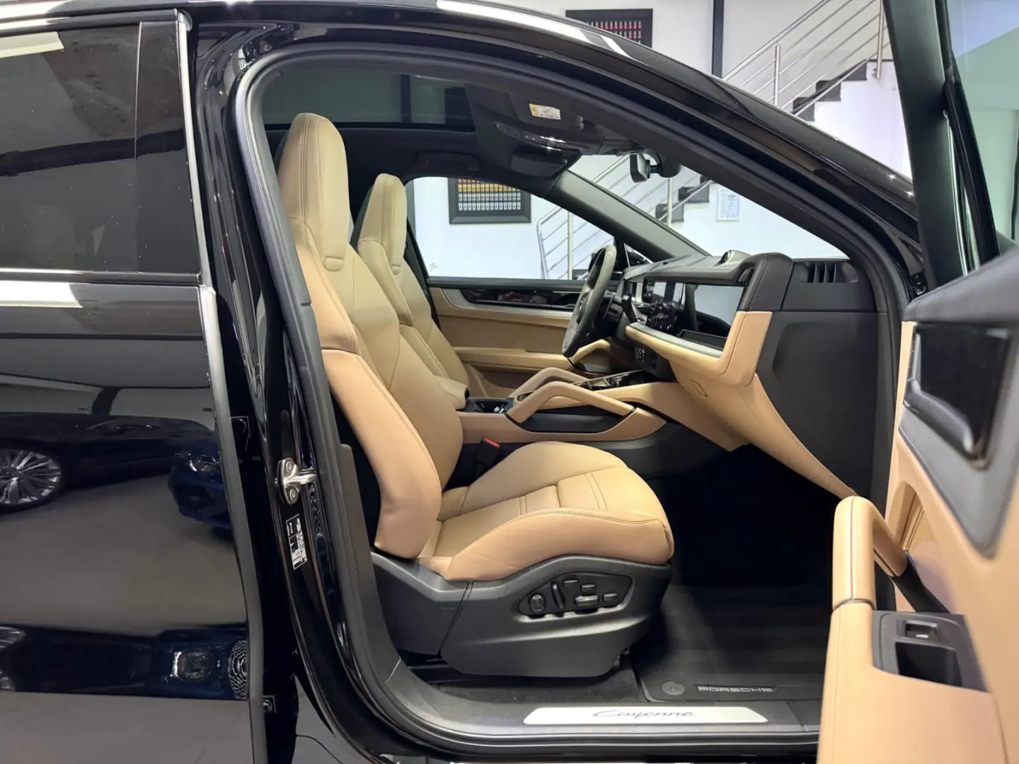 CAYENNE COUPE E-HYBRID FACELIFT INNO-DRIVE 21