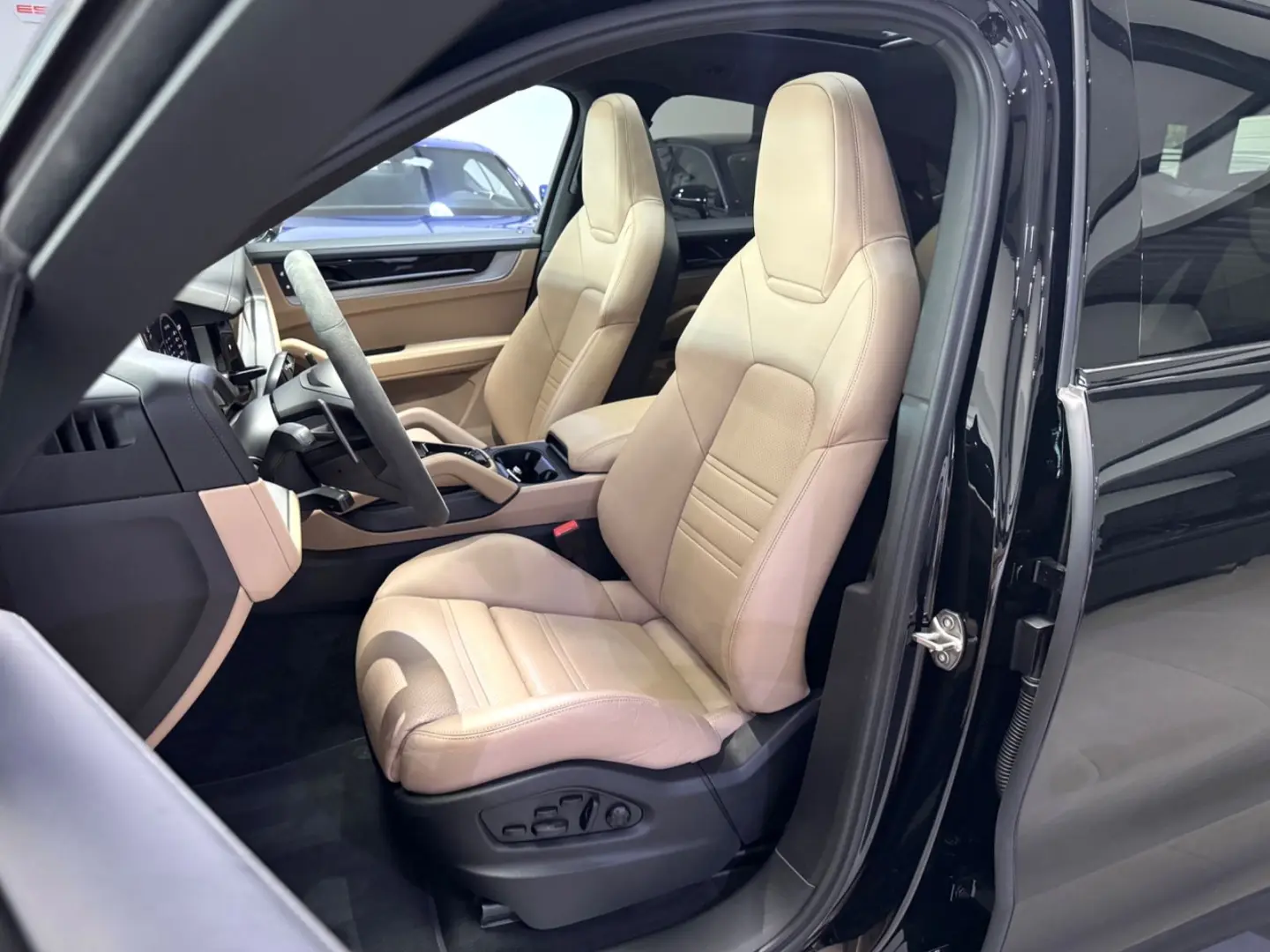 CAYENNE COUPE E-HYBRID FACELIFT INNO-DRIVE 21