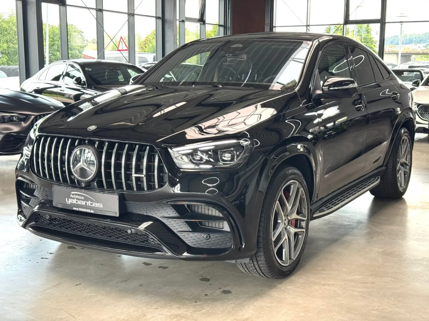 GLE 63 S AMG 4M+ Coupe Pano AIRMATIC DISTRONIC P