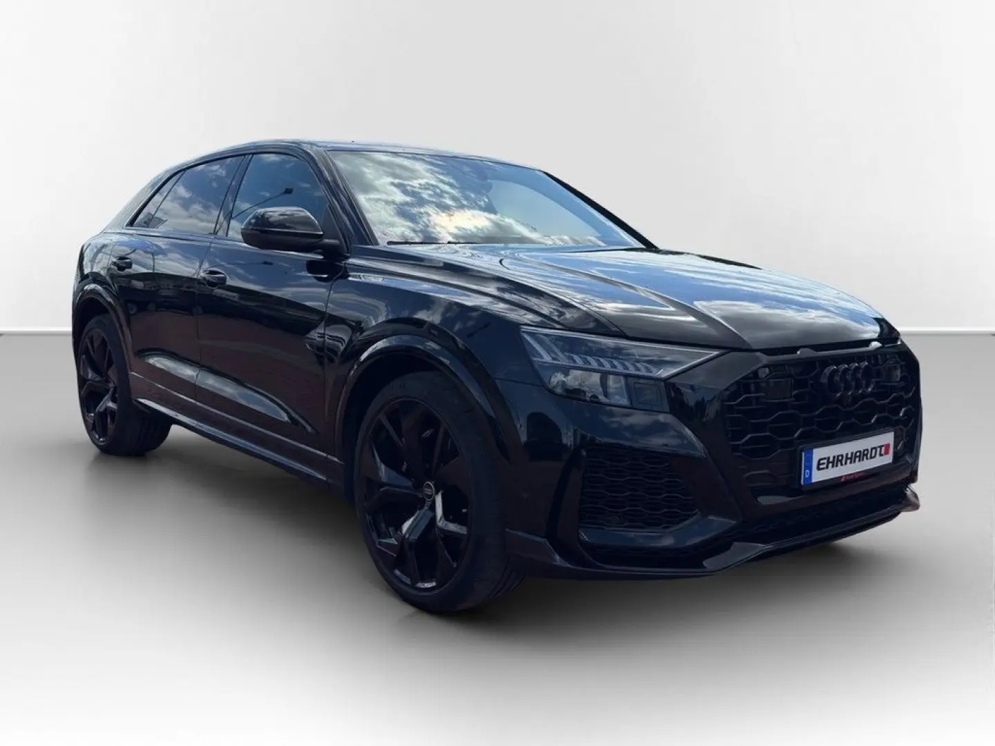 RSQ8  4.0 TFSI quattro MATRIX*B&O*HEADUP*VIRTUAL