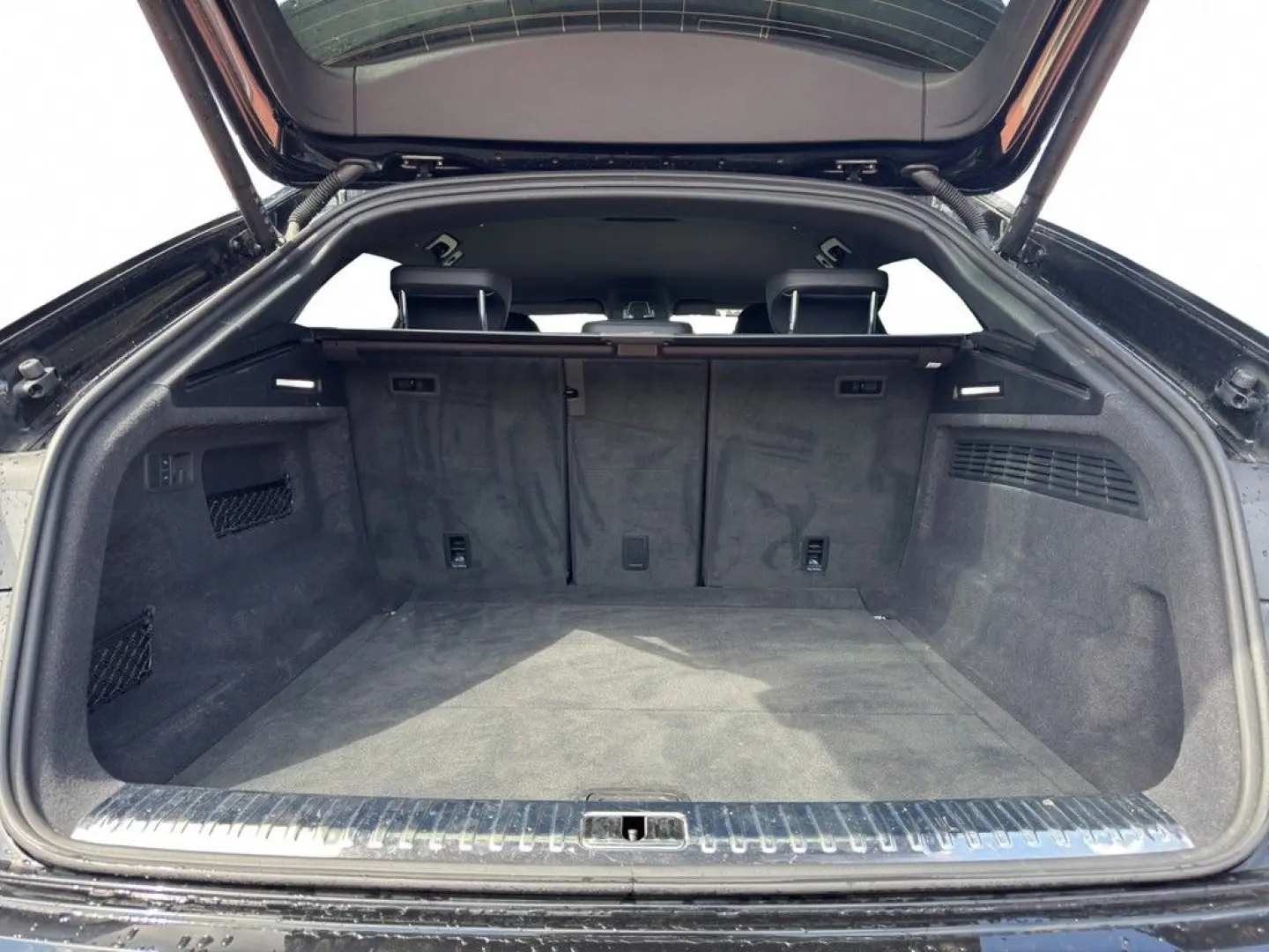 RSQ8  4.0 TFSI quattro MATRIX*B&O*HEADUP*VIRTUAL