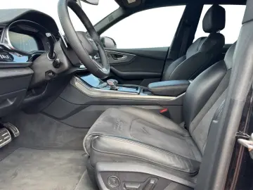 RSQ8  4.0 TFSI quattro MATRIX*B&O*HEADUP*VIRTUAL