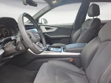 Q8 55 TFSIe quattro tiptronic