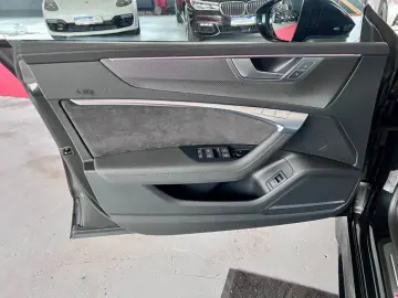 RS7 DynamikPaket B&O HeadUp KeylesGo TopView ACC