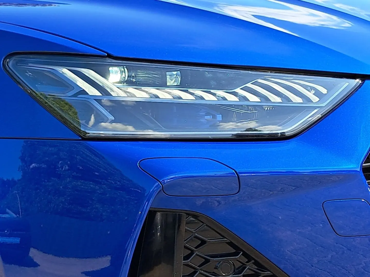 RS7 Sportback DYNPAK+ KERAMIK PANO 305km/h HEAD