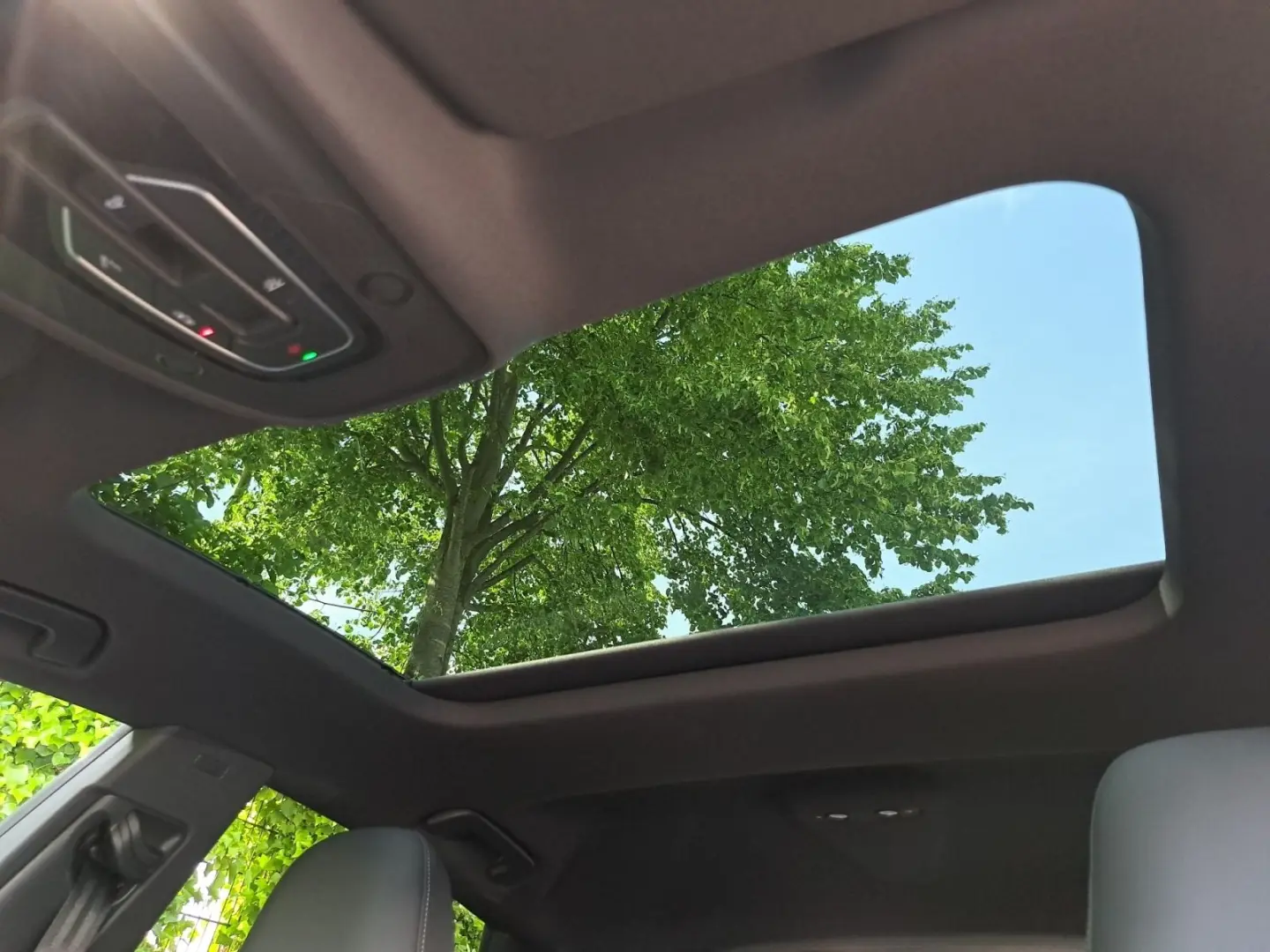 RS7 Sportback DYNPAK+ KERAMIK PANO 305km/h HEAD