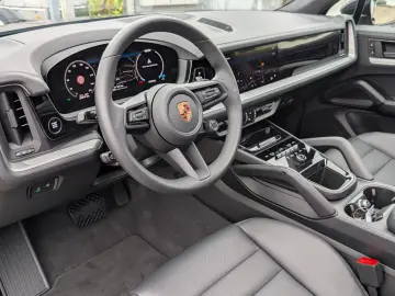 Cayenne *PANO*BOSE*PASM*AHK*AMBIENTE*MY24*