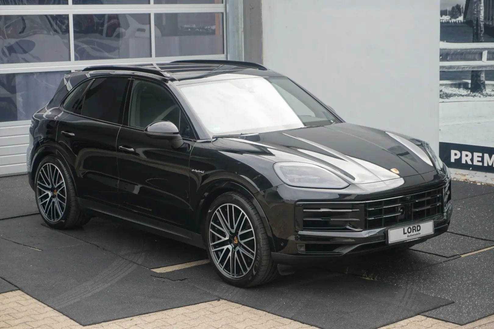 Cayenne E-Hybrid*Pano*BOSE*InnoDrive*Luft