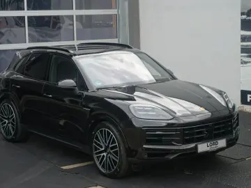 Cayenne E-Hybrid*Pano*BOSE*InnoDrive*Luft