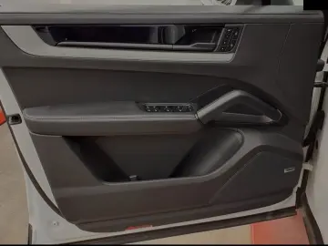 Cayenne Coupe E-Hybrid*Luft*Sitzbelüft*BOSE