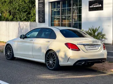 Mercedes-Benz C220 4Matic AMG Line