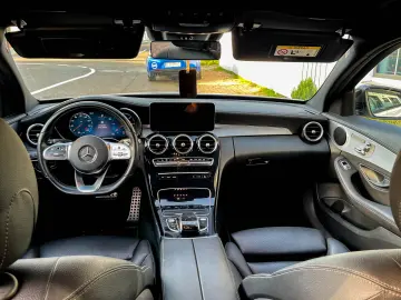 Mercedes-Benz C220 4Matic AMG Line
