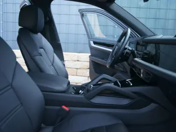 Cayenne E-Hybrid *P-DISPLAY*HLA*BOSE*INNO