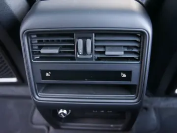 Cayenne E-Hybrid *P-DISPLAY*HLA*BOSE*INNO