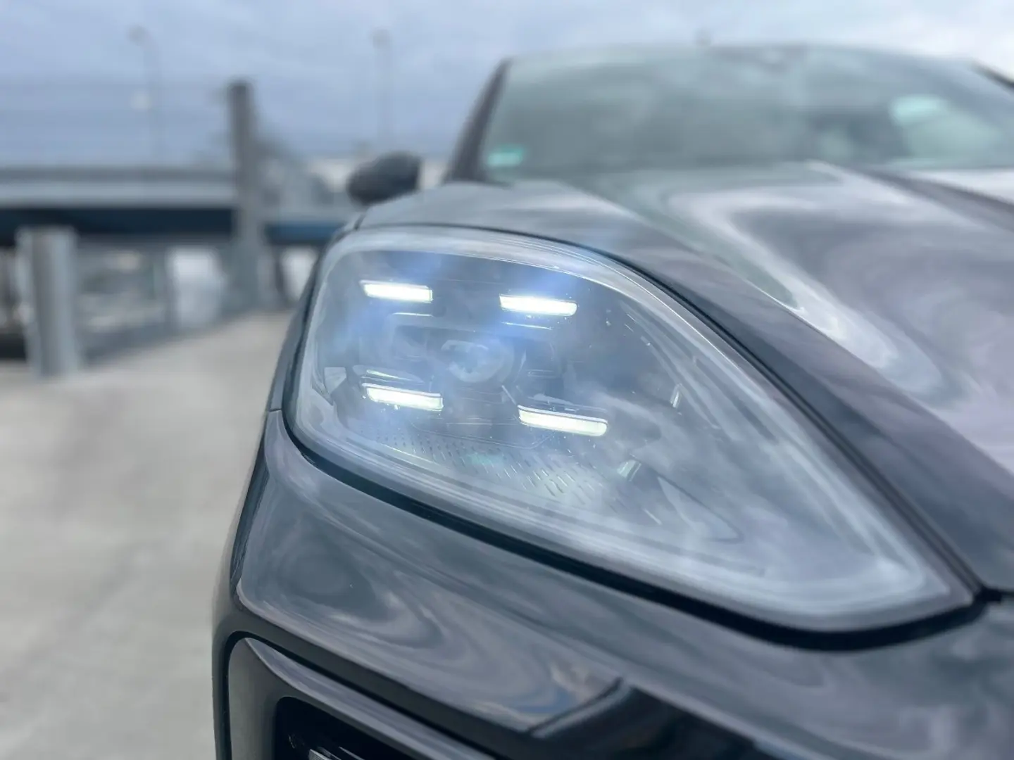 Cayenne Coupe E-Hybrid BOSE/PANO/PCM/DAB+/22