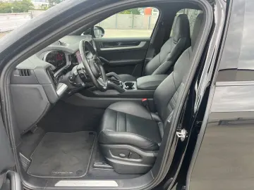 Cayenne Coupe E-Hybrid BOSE/PANO/PCM/DAB+/22