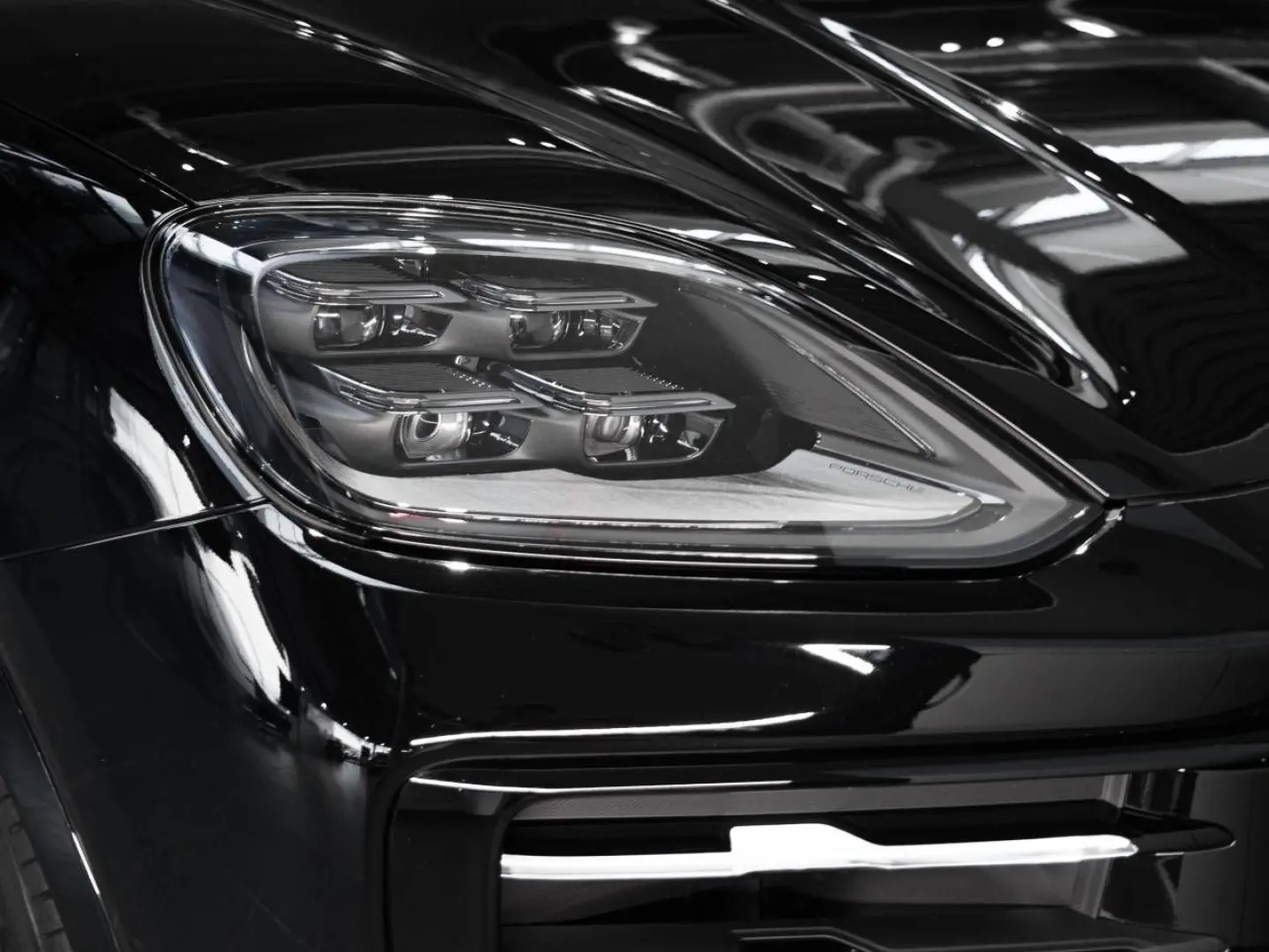 Porsche Cayenne E-Hybrid 346kW / 470hp