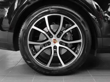 Porsche Cayenne E-Hybrid 346kW / 470hp