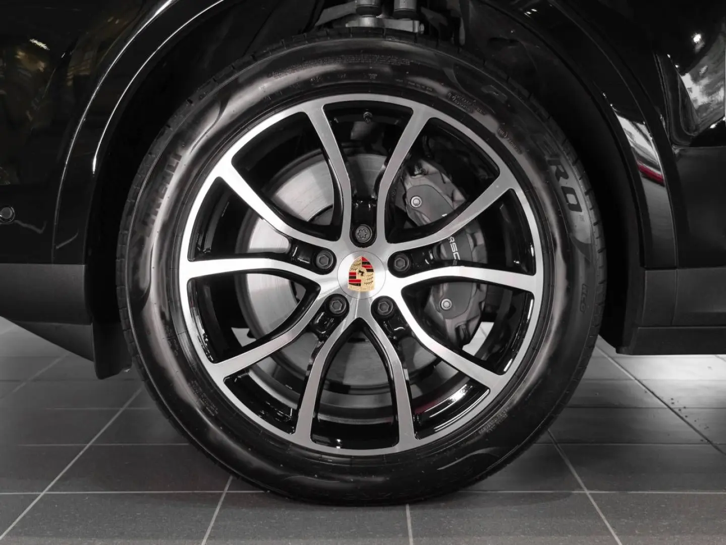 Porsche Cayenne E-Hybrid 346kW / 470hp
