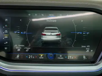 VOLKSWAGEN TOUAREG 3.0 TSI V6 PLUG-IN HIBRID