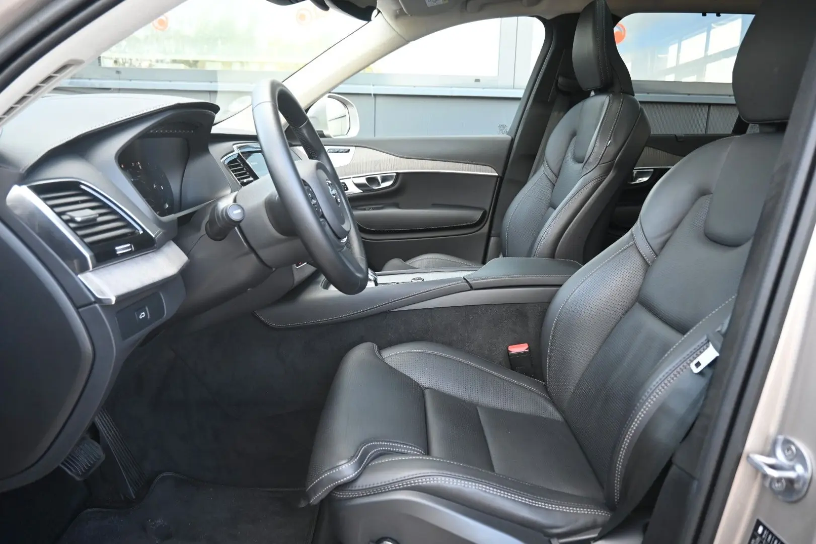 XC90 B5D AWD Ultimate Bright*LED*PANO*STHZ*B&W*