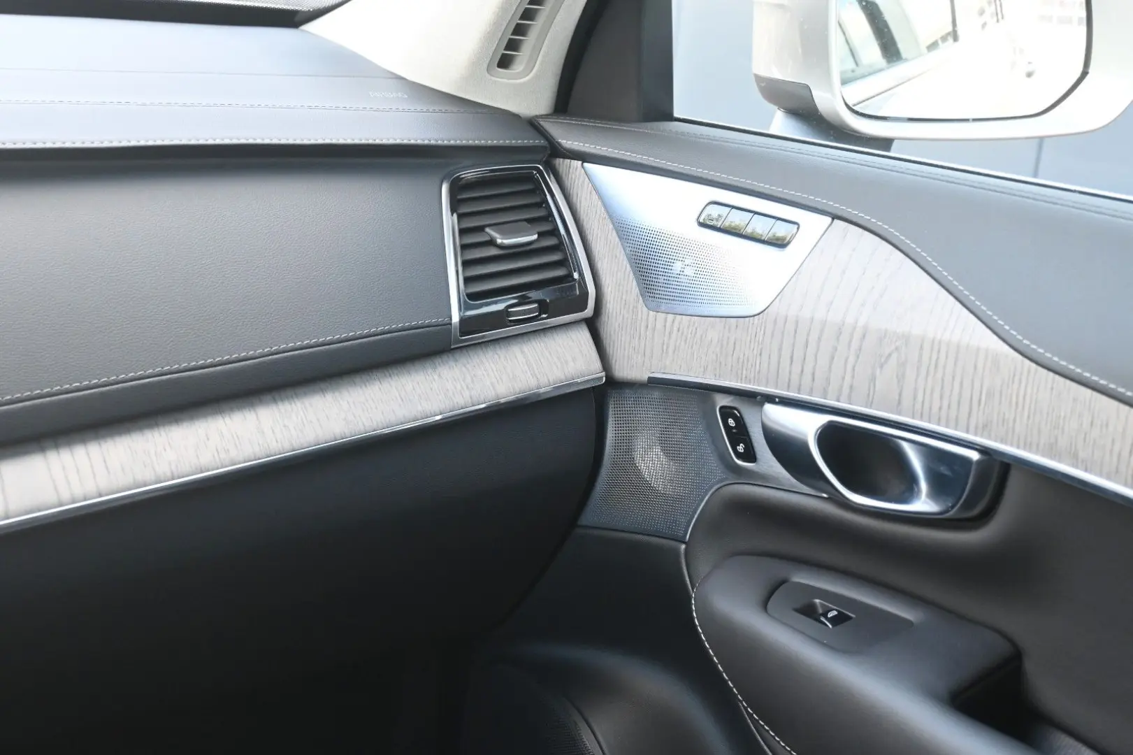 XC90 B5D AWD Ultimate Bright*LED*PANO*STHZ*B&W*