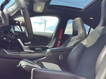 Mercedes-Benz CLA 35 4MATIC Coupe