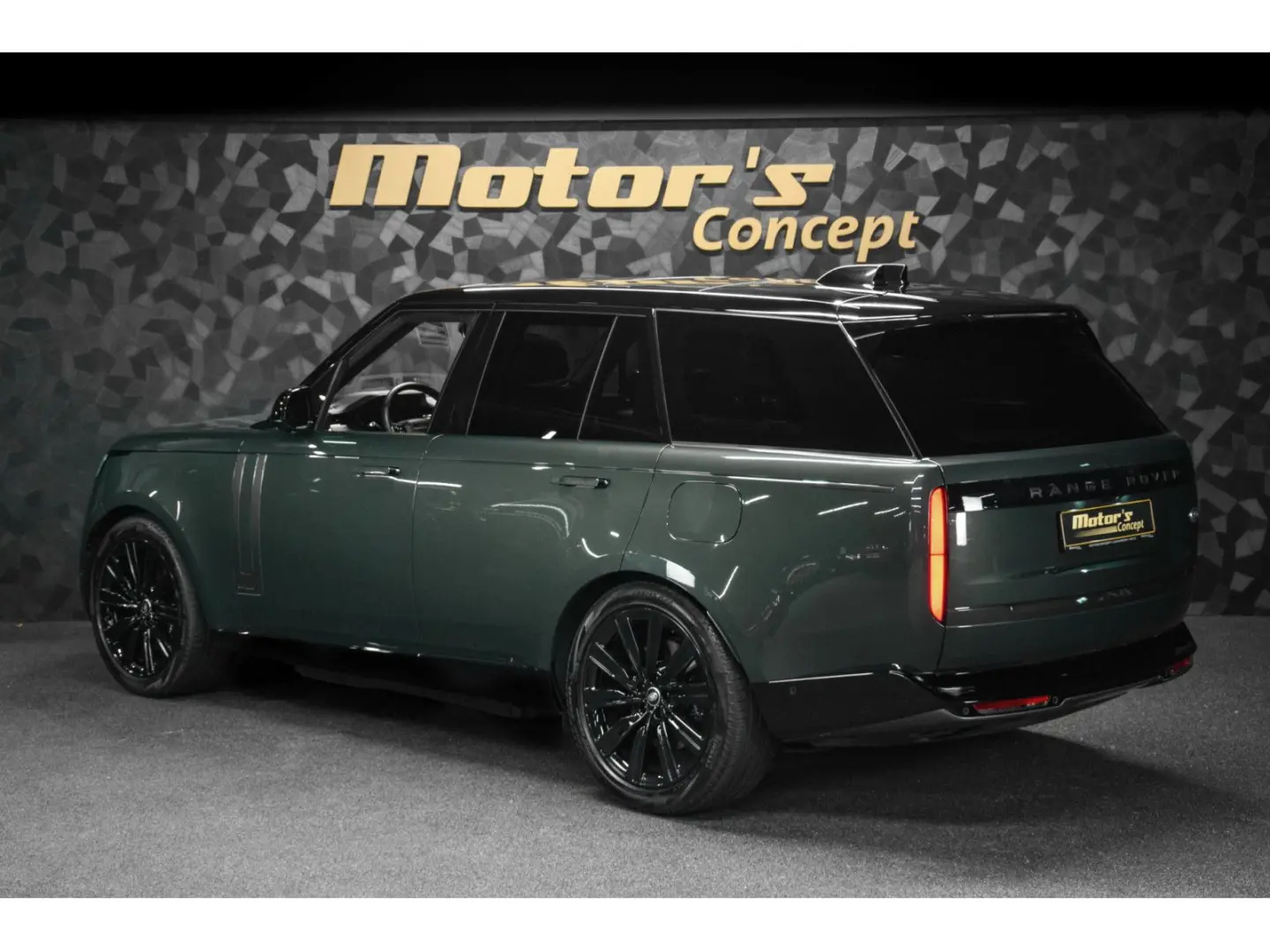 Range Rover P550e AUTOBIOGRAPHY SWB - BELGRAVIA 