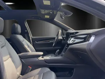 XT6 Sport 3.6 AWD 7-SITZE/AHK/BELÜFTUNG/PANO/NAV