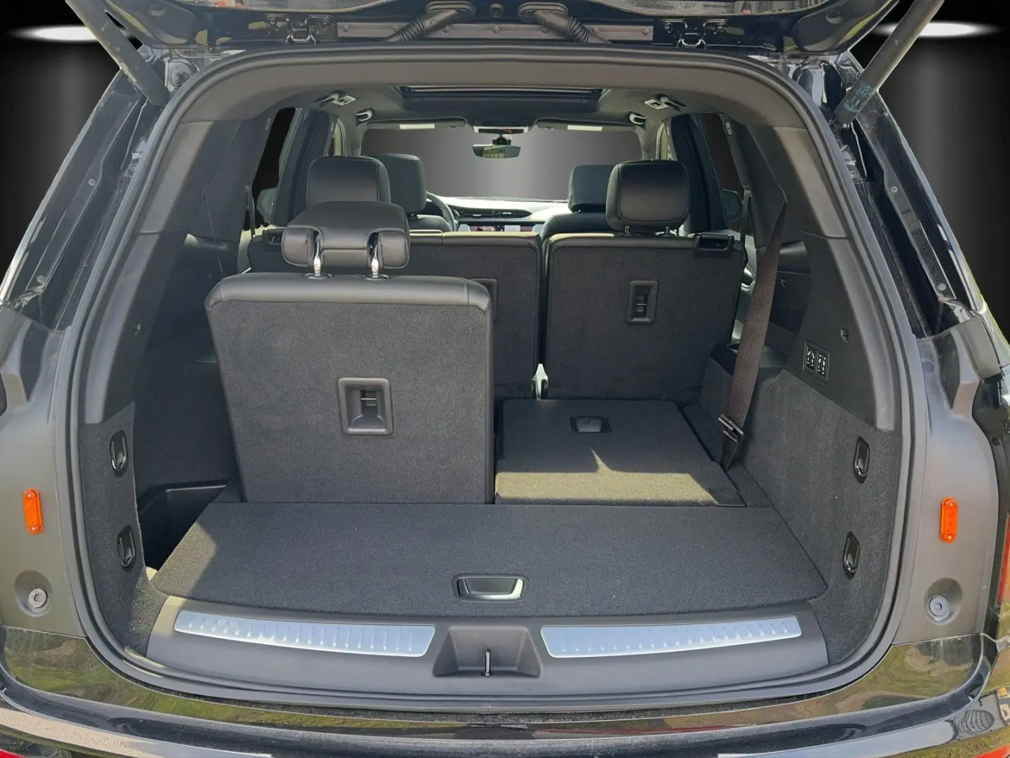 XT6 Sport 3.6 AWD 7-SITZE/AHK/BELÜFTUNG/PANO/NAV