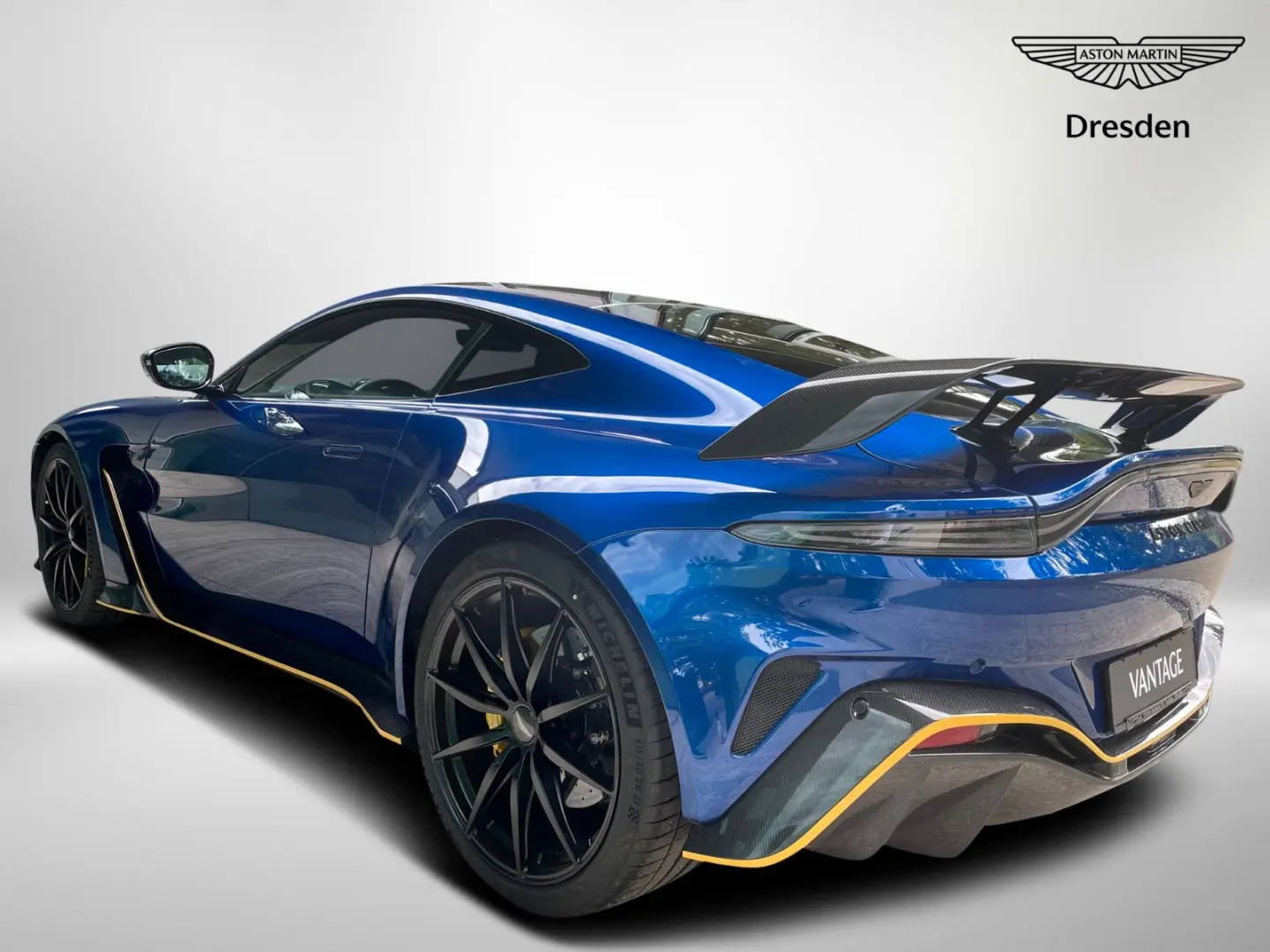 V12 Vantage Nr. 24 of 333