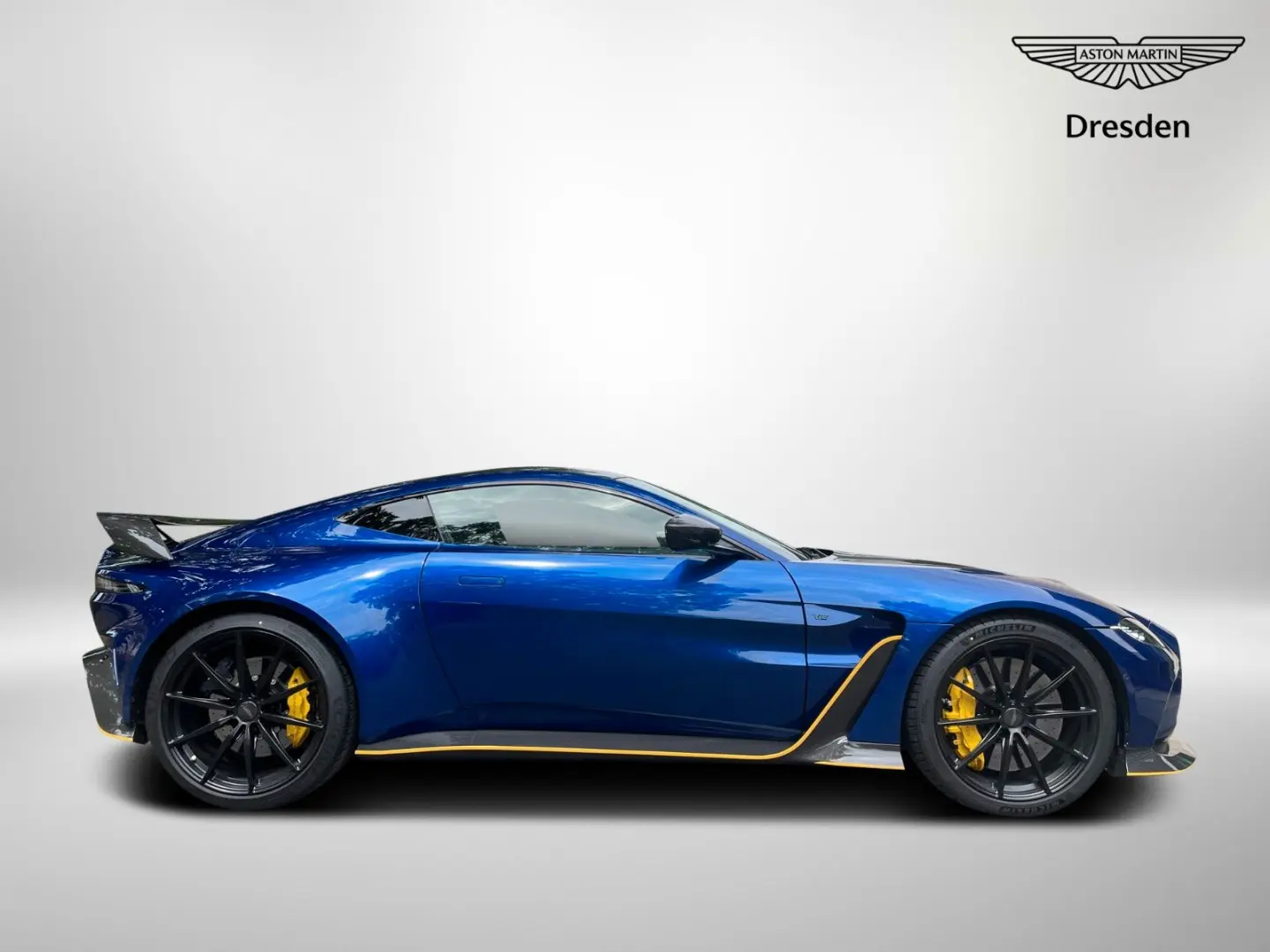 V12 Vantage Nr. 24 of 333